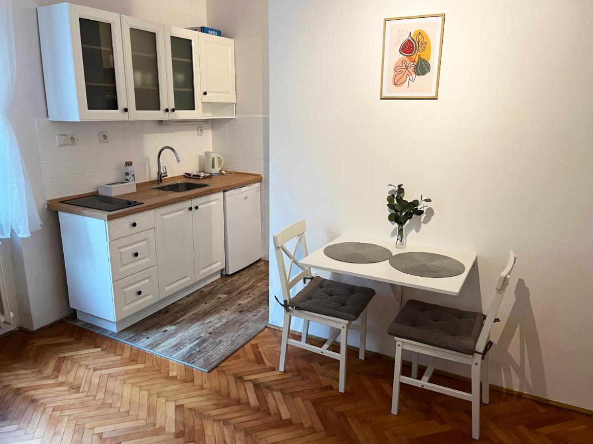 Nové Město nad Metují Apartman Pod Vyhlidkou מראה חיצוני תמונה